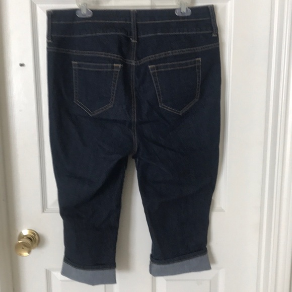 Torrid cropped jeans - Picture 6 of 6